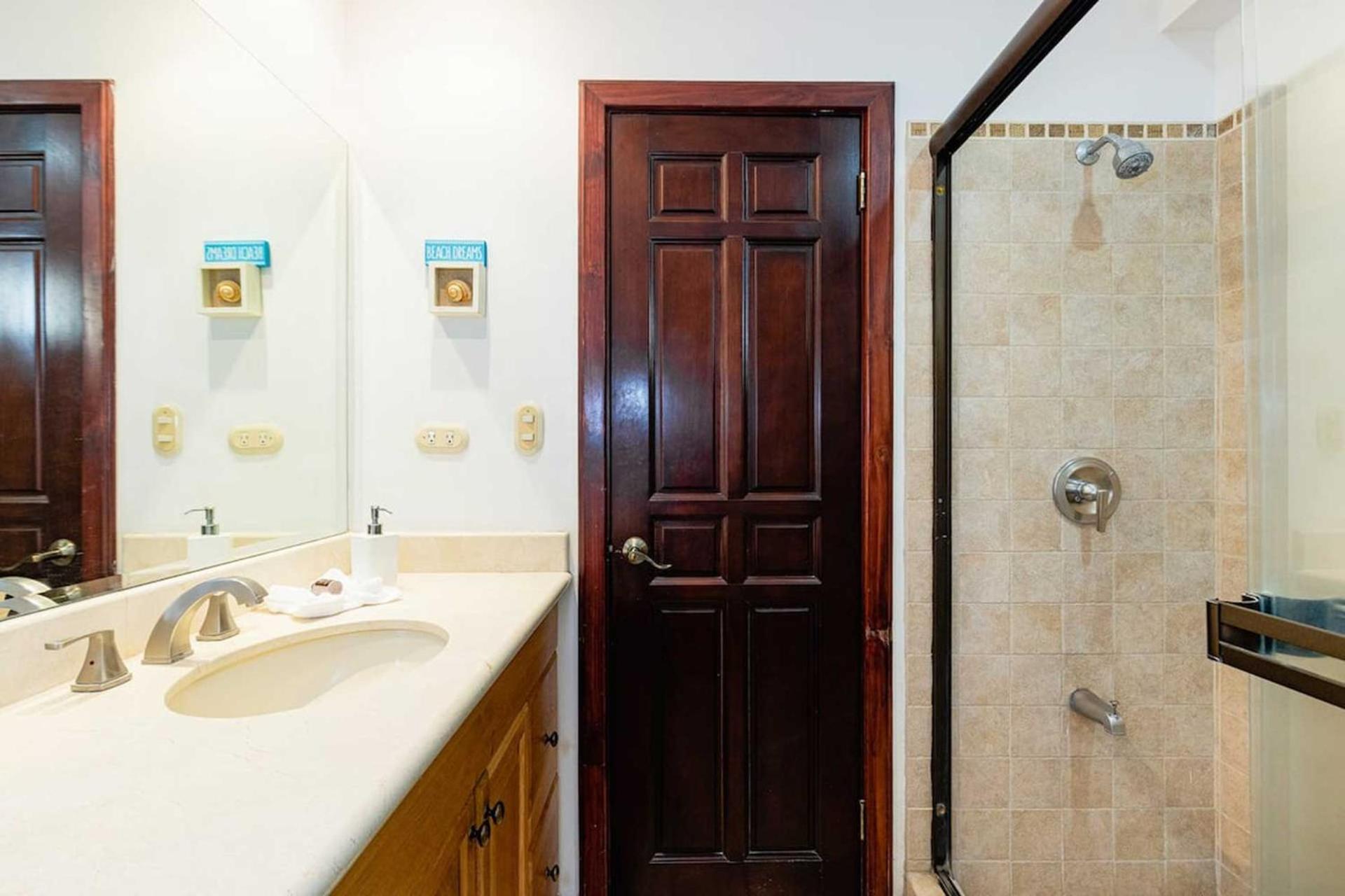 Newly Remodeled Unit In Flamingo With Sweeping Ocean Views From Big Terrace Villa Playa Flamingo Exterior photo