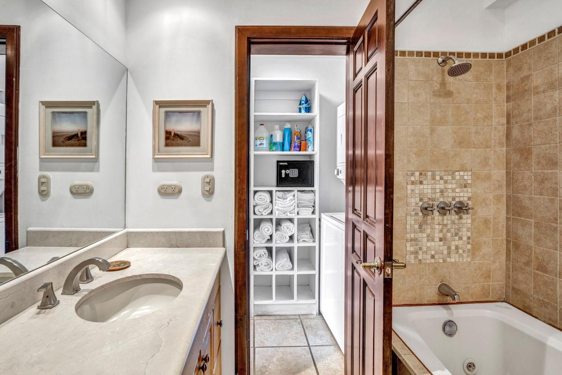 Newly Remodeled Unit In Flamingo With Sweeping Ocean Views From Big Terrace Villa Playa Flamingo Exterior photo