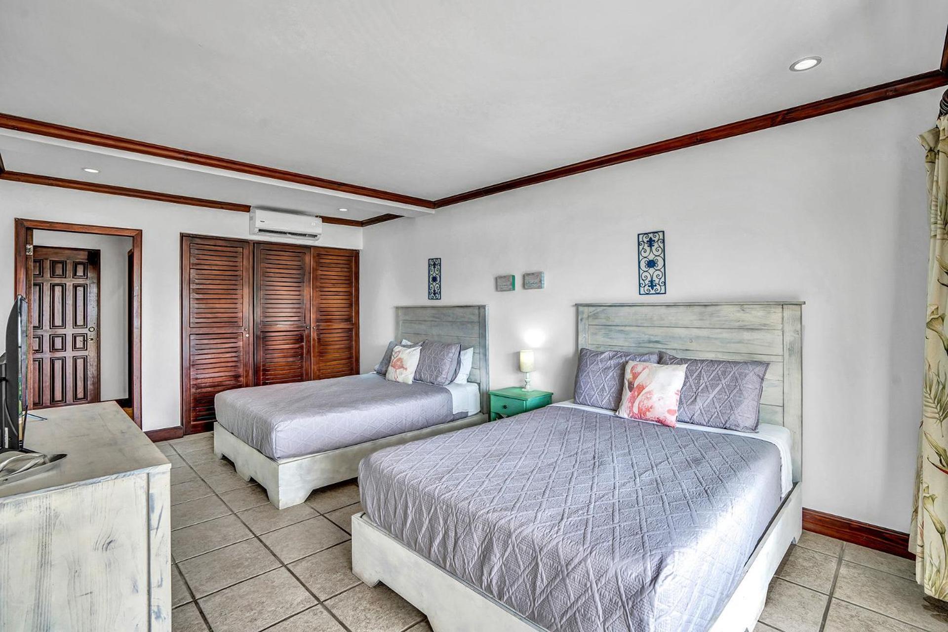 Newly Remodeled Unit In Flamingo With Sweeping Ocean Views From Big Terrace Villa Playa Flamingo Exterior photo